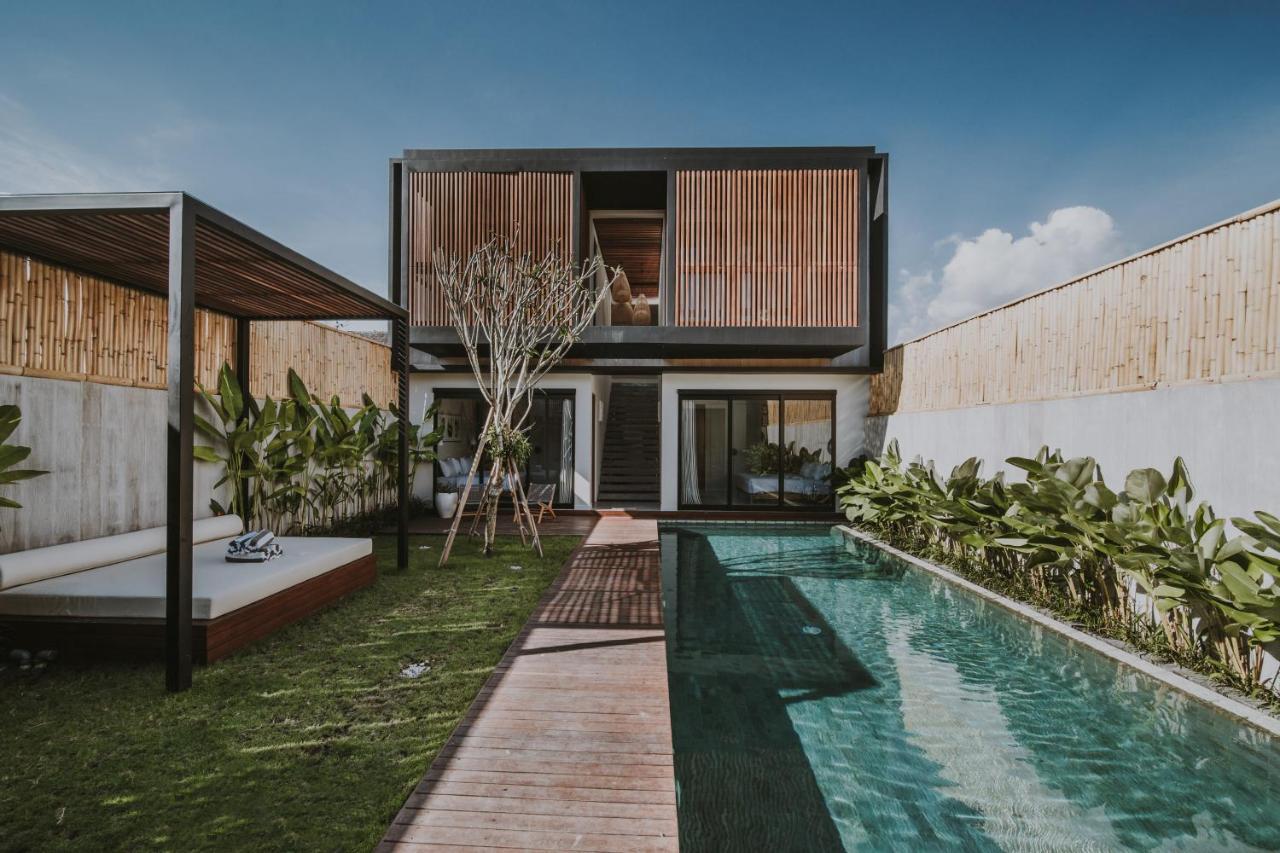 New 4 Bedroom 5 Min Walk To Berawa Beach Enclosed Livng Canggu Εξωτερικό φωτογραφία