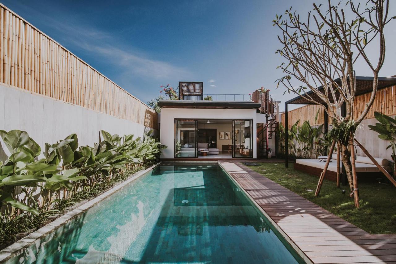 New 4 Bedroom 5 Min Walk To Berawa Beach Enclosed Livng Canggu Εξωτερικό φωτογραφία