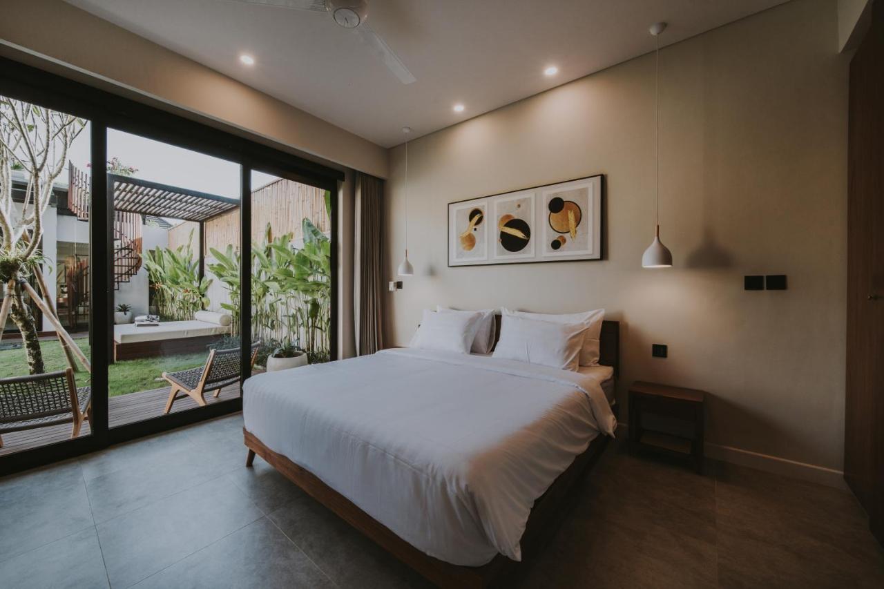 New 4 Bedroom 5 Min Walk To Berawa Beach Enclosed Livng Canggu Εξωτερικό φωτογραφία
