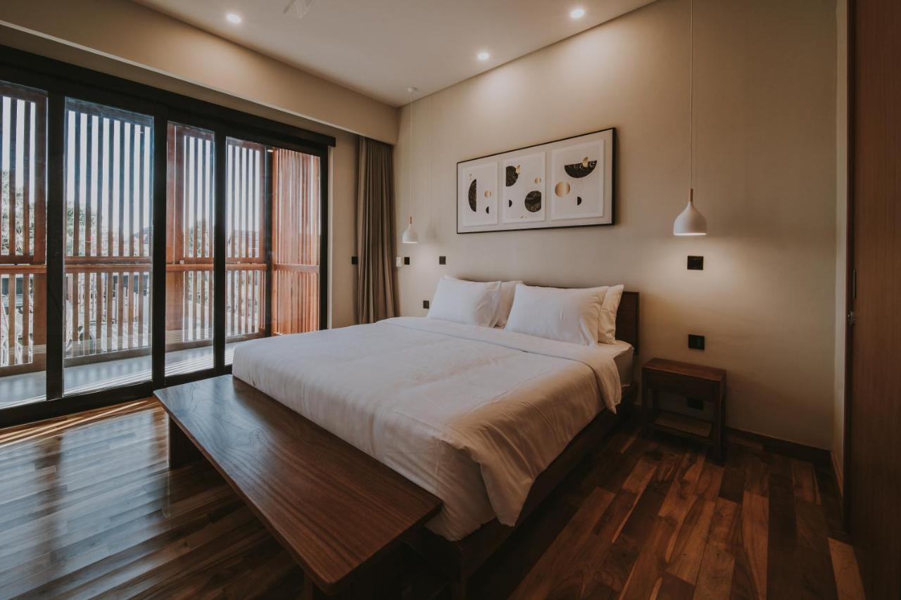 New 4 Bedroom 5 Min Walk To Berawa Beach Enclosed Livng Canggu Εξωτερικό φωτογραφία