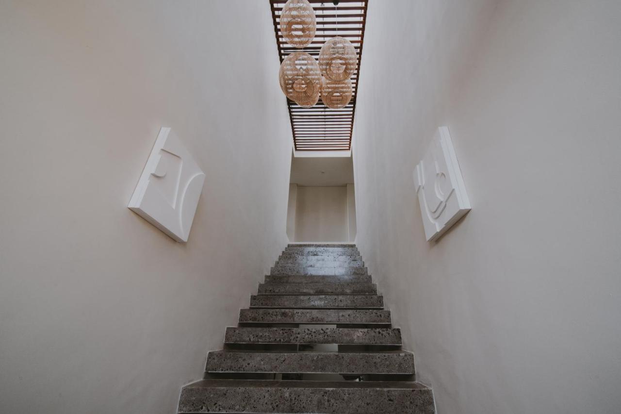 New 4 Bedroom 5 Min Walk To Berawa Beach Enclosed Livng Canggu Εξωτερικό φωτογραφία