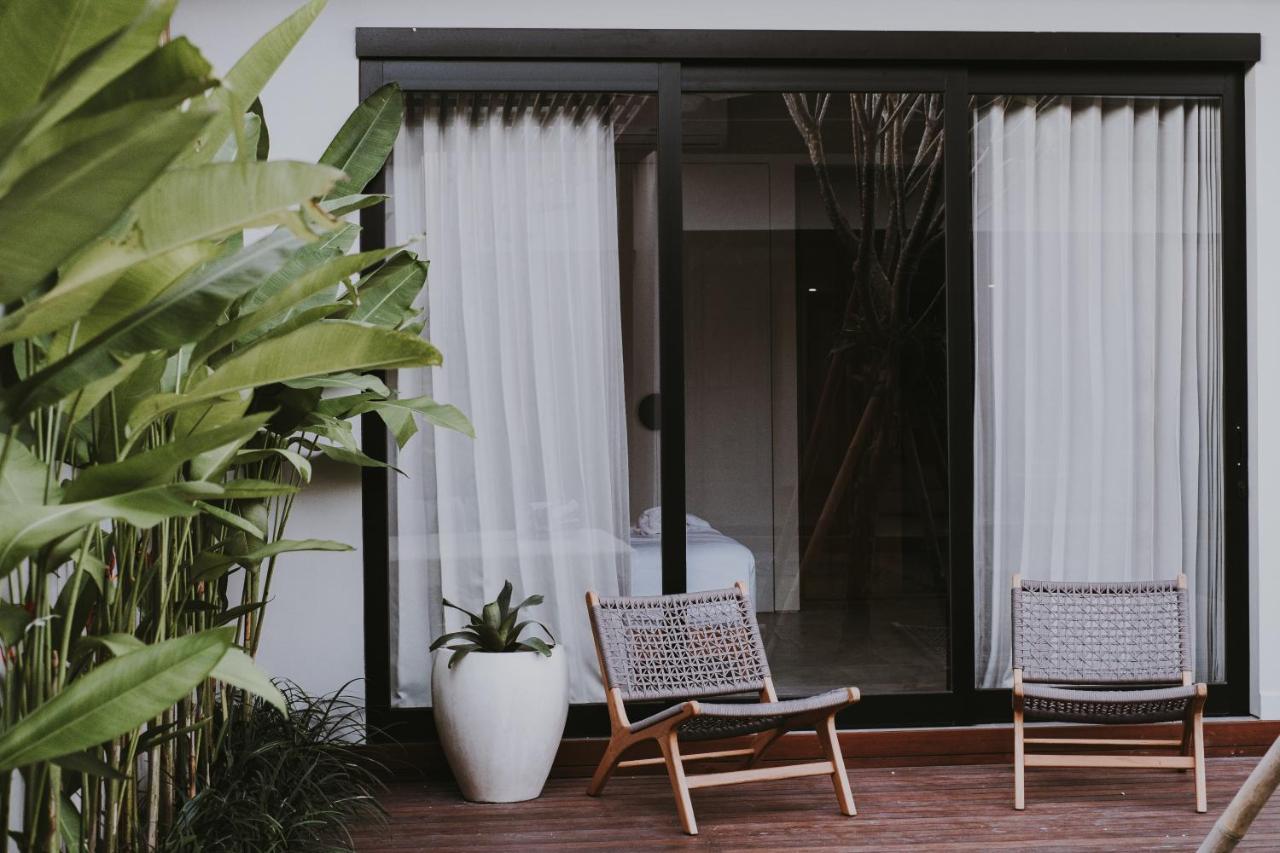 New 4 Bedroom 5 Min Walk To Berawa Beach Enclosed Livng Canggu Εξωτερικό φωτογραφία