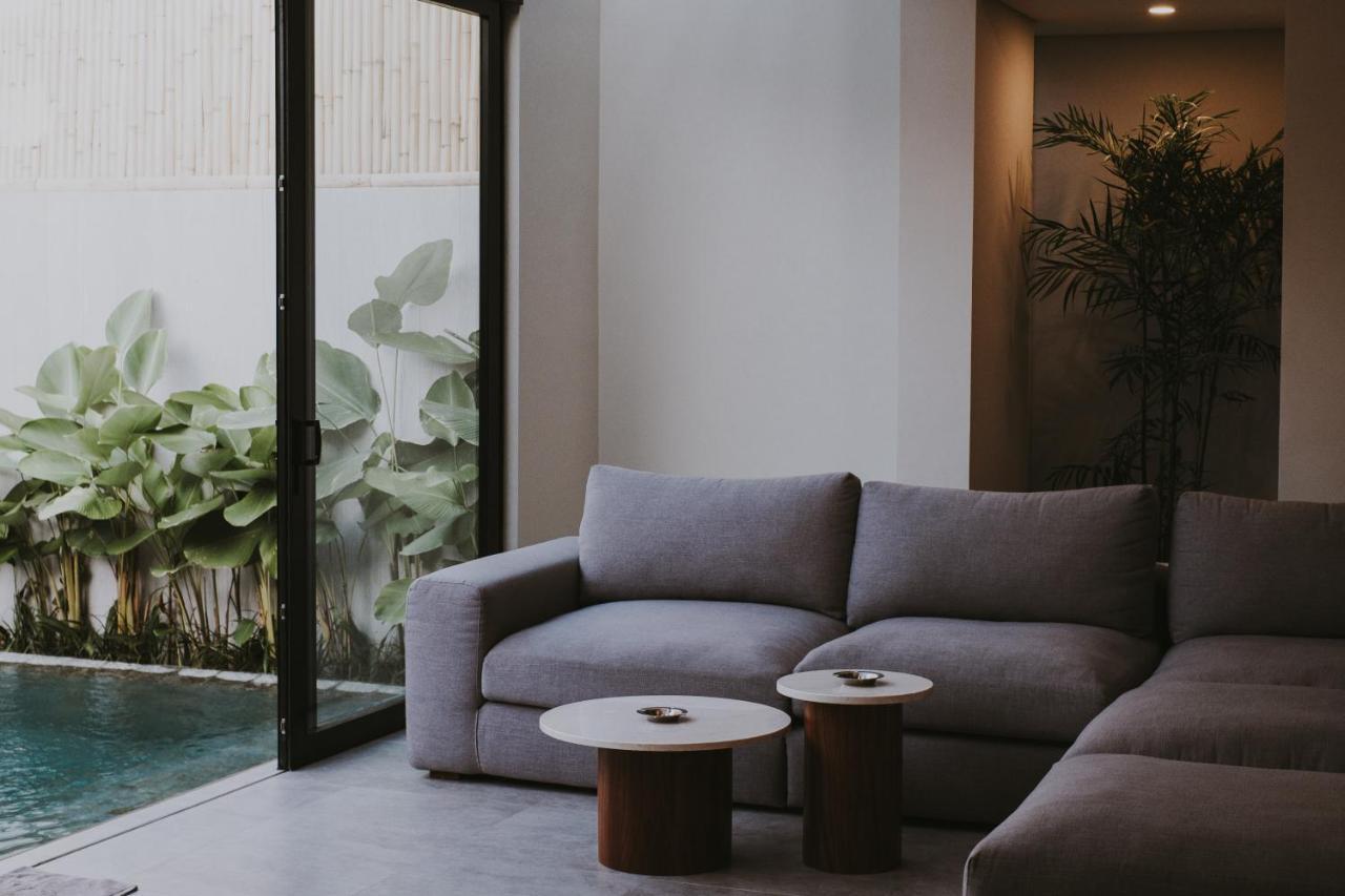 New 4 Bedroom 5 Min Walk To Berawa Beach Enclosed Livng Canggu Εξωτερικό φωτογραφία