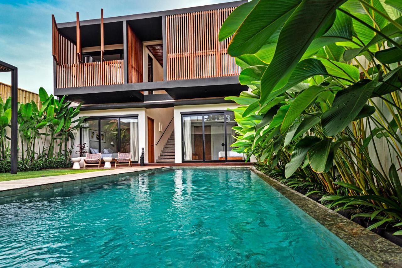 New 4 Bedroom 5 Min Walk To Berawa Beach Enclosed Livng Canggu Εξωτερικό φωτογραφία