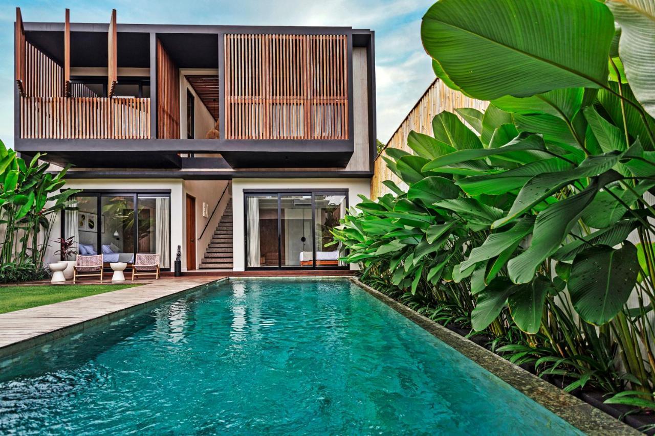 New 4 Bedroom 5 Min Walk To Berawa Beach Enclosed Livng Canggu Εξωτερικό φωτογραφία