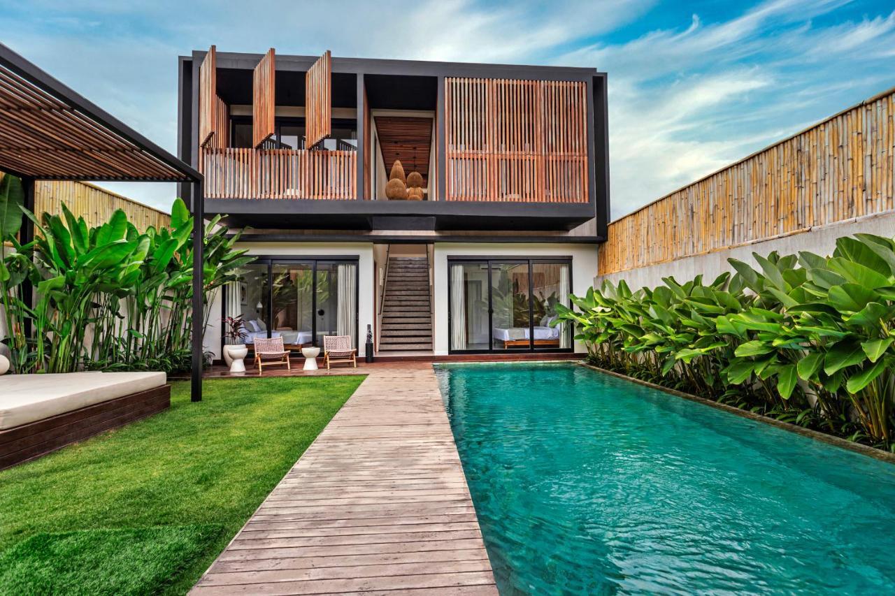 New 4 Bedroom 5 Min Walk To Berawa Beach Enclosed Livng Canggu Εξωτερικό φωτογραφία